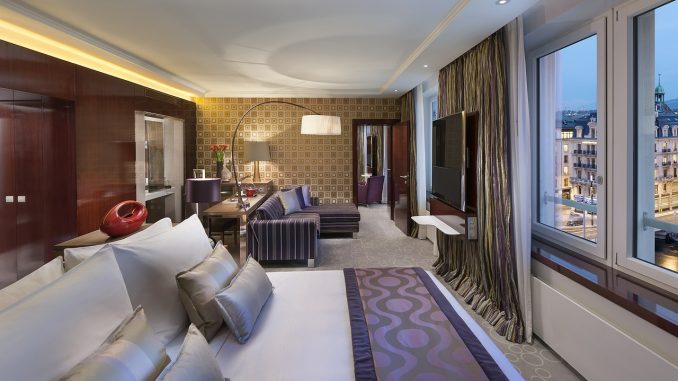 hotel-595121_1280.jpg